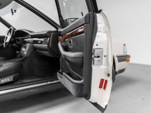 Audi V8 1990 года  (EU)